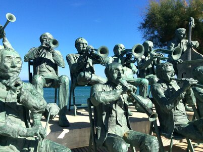 Seaside sculpture concert