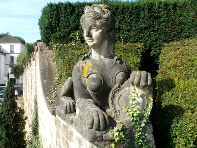 Saarbrucken statue monument