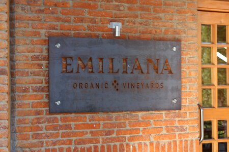 Emiloana vineyard sign photo