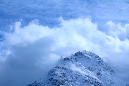 Mountains mountain peaks mountain world