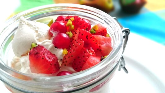 Meringues fruits sweet