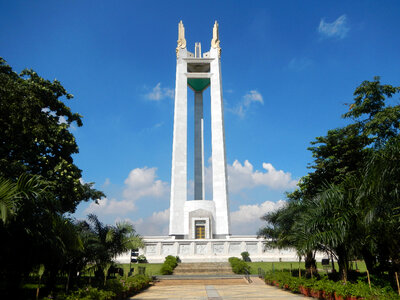 Quezon Memorial Shrine in Quezon City, Philippines photo