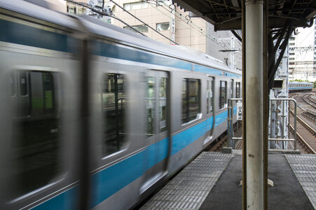 2 Keihintohoku Line photo