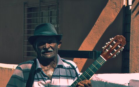 Old Guitar Player