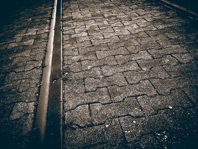 Street scene feel rail