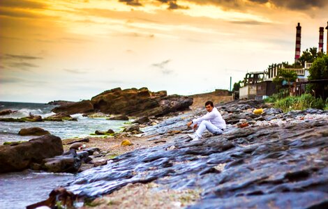 Landscape sea guy