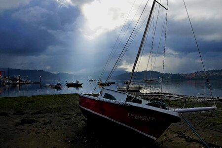 Beach boat cloud photo