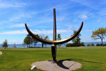 Free standing lake bank photo