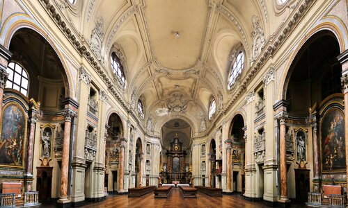 Inside the Cathedral of Turin photo
