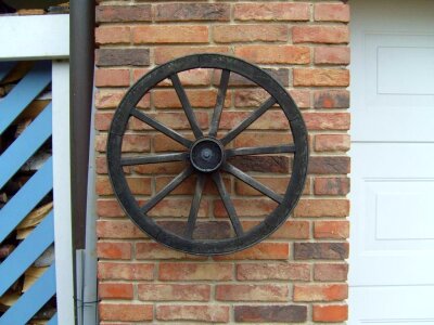 Brick red wheel