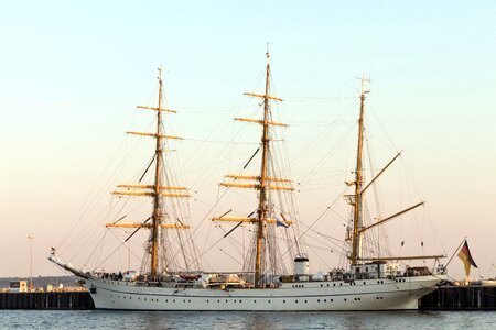 Boot cargo chandler