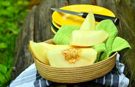 Basket fruit knife
