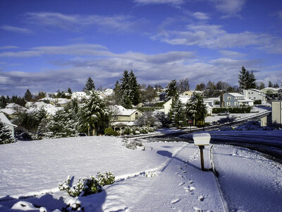 Snow covering a neighborhood in Salem, Oregon photo