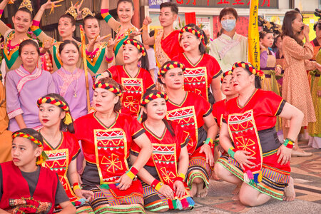 Chinese dance troupe performs traditional dance photo