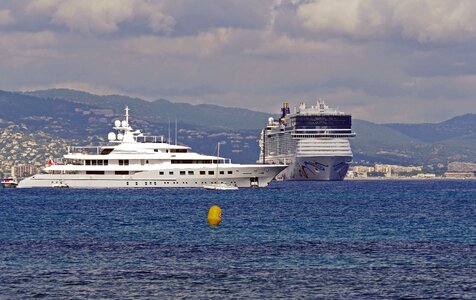 Boot cruise ship holiday