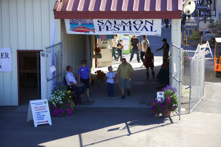 Wenatchee River Salmon Festival entrance