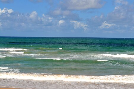Calm strand waves
