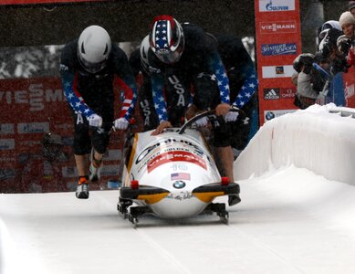 Pushing snow sport