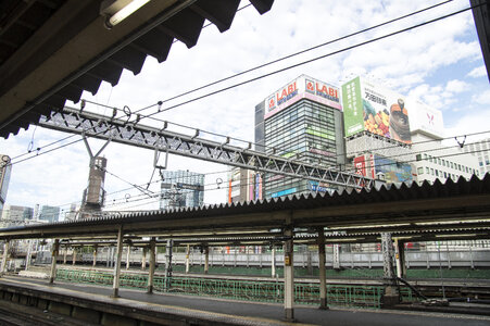 13 Shinbashi Station