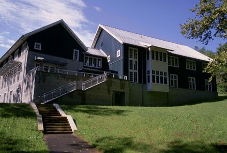 Center conservation cottage