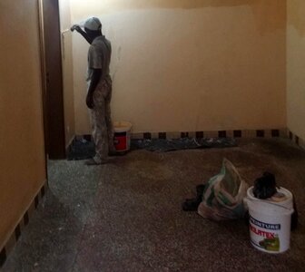Man house painter work