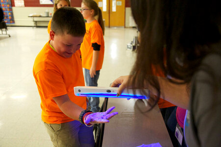 Students learn about bats-1