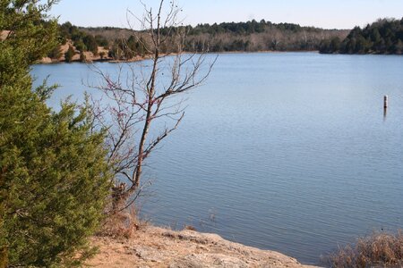 Veteran's Lake in the early spring