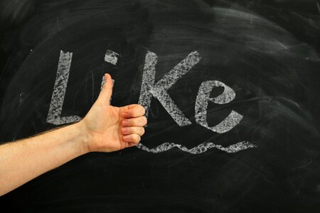 Facebook hand like