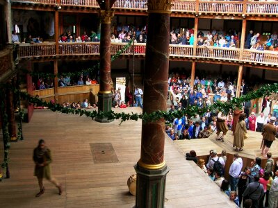 People architecture shakespeare's globe