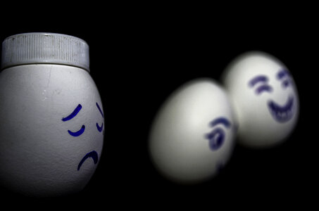 Sad Egg Happy Eggs