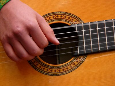 Hand strings music photo
