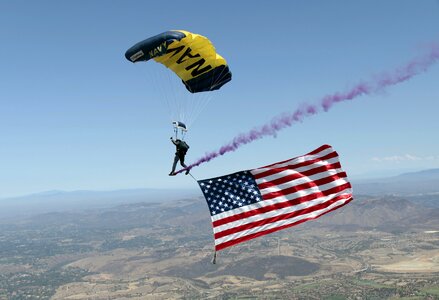 Flag smoke skydiver photo