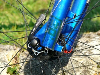 Mountain bike cycle front wheel