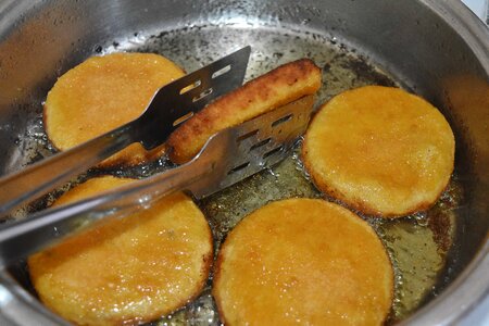 Boiling hamburger oil