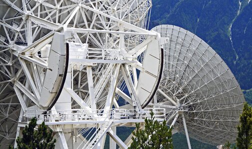 Antenna construction metal photo