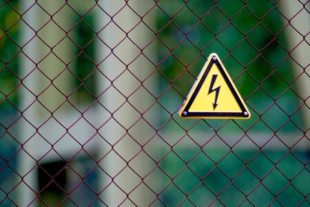 Board warning electric shock