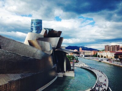 Guggenheim museum bilbao photo