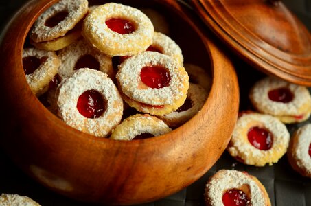 Gebäckdose pastries small cakes photo