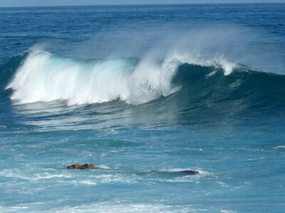 Ocean atmosphere spray
