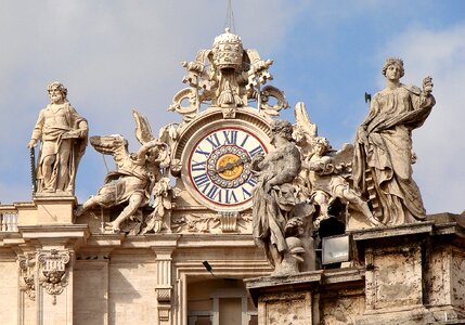 The vatican bernini's colonnade architecture photo
