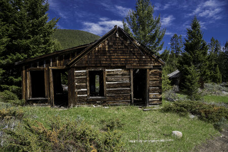 Old Rustic Cabin in Elkhorn photo
