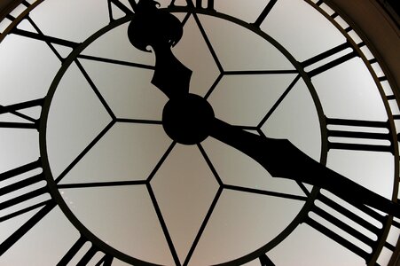 Time clock face gray time