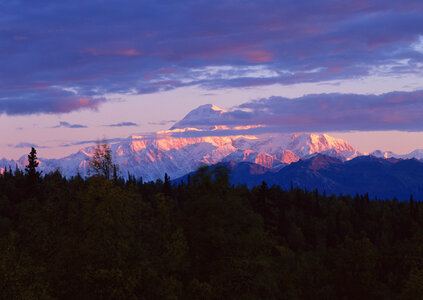 mountain peaks during sun set