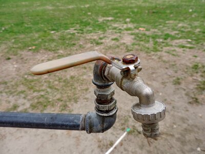 Pipe faucet hose photo