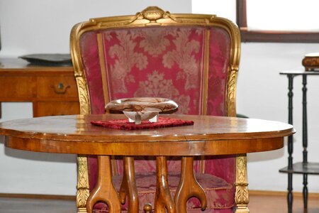 Ashtray baroque chair