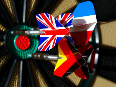 Play darts target play photo