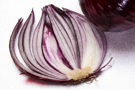 Sliced sulfide containing essential oils