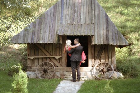 Bride bungalow groom photo