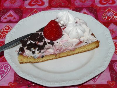 Plate eat strawberry pie photo