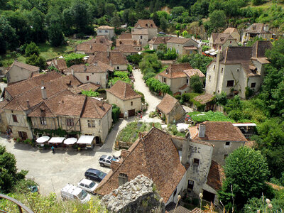 small French village of Saint-cirq-Lapopie photo